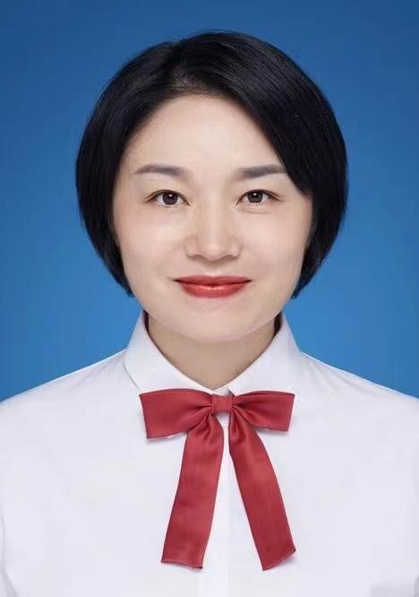 骆萍